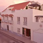 San Diego 974 Suites